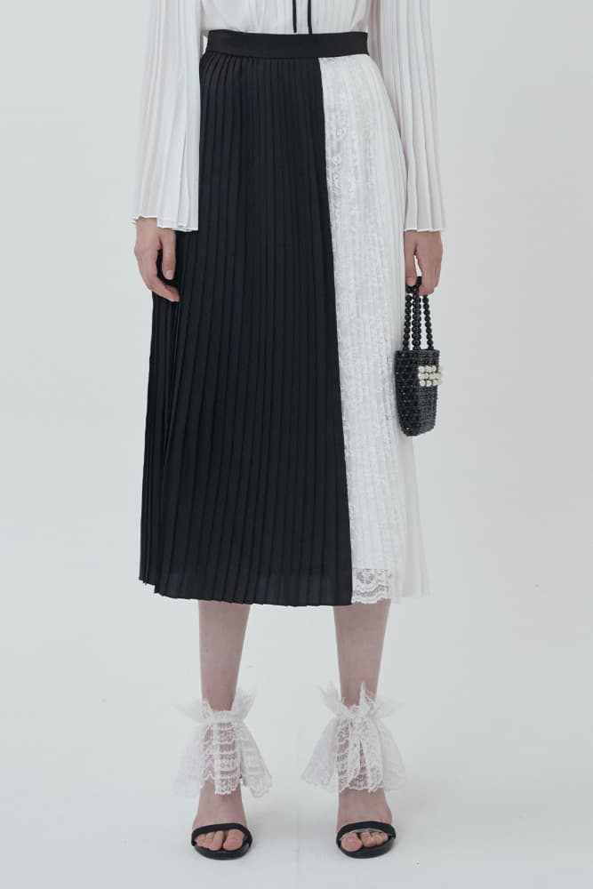Monochrome Pleats Skirt (Black)