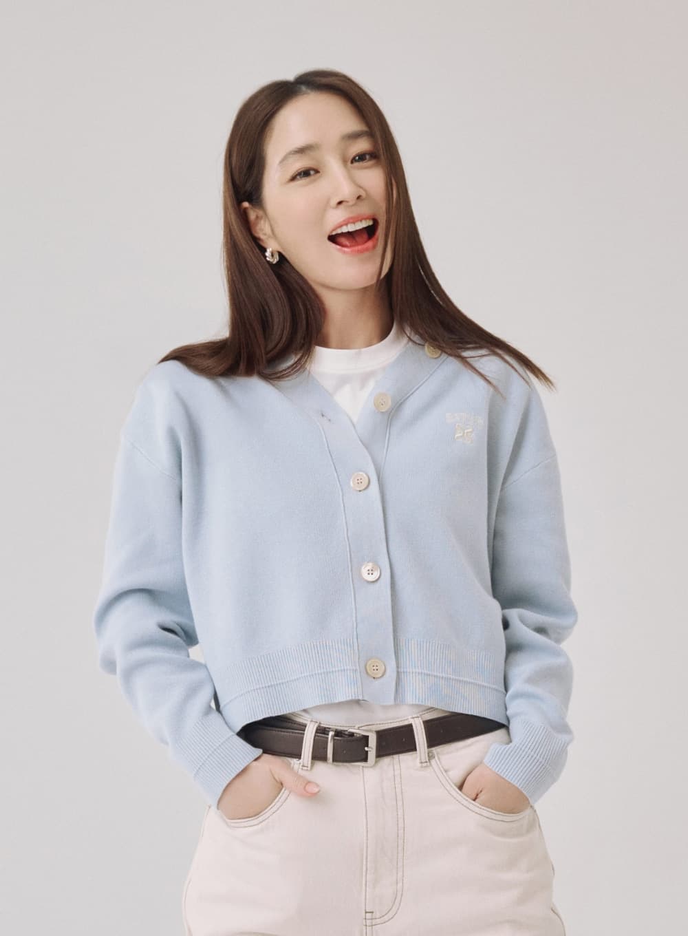 (W) Essential Faro Crop Cardigan - Sky Blue