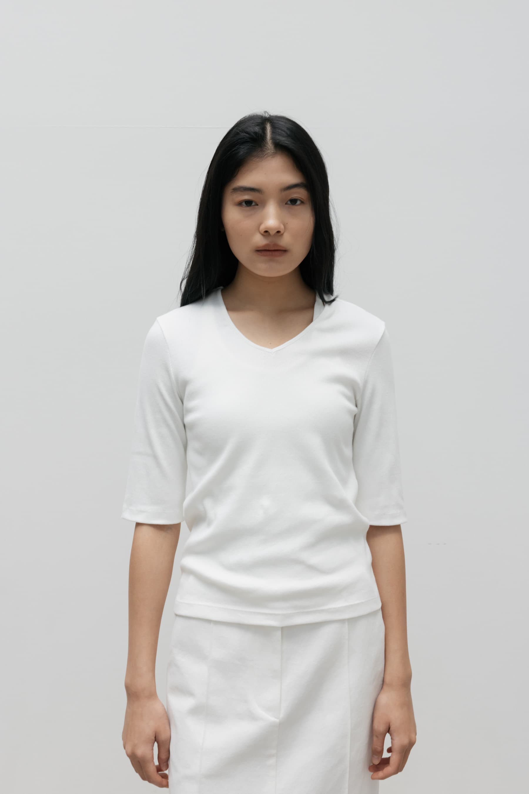 Essential V-Neck Top (White)