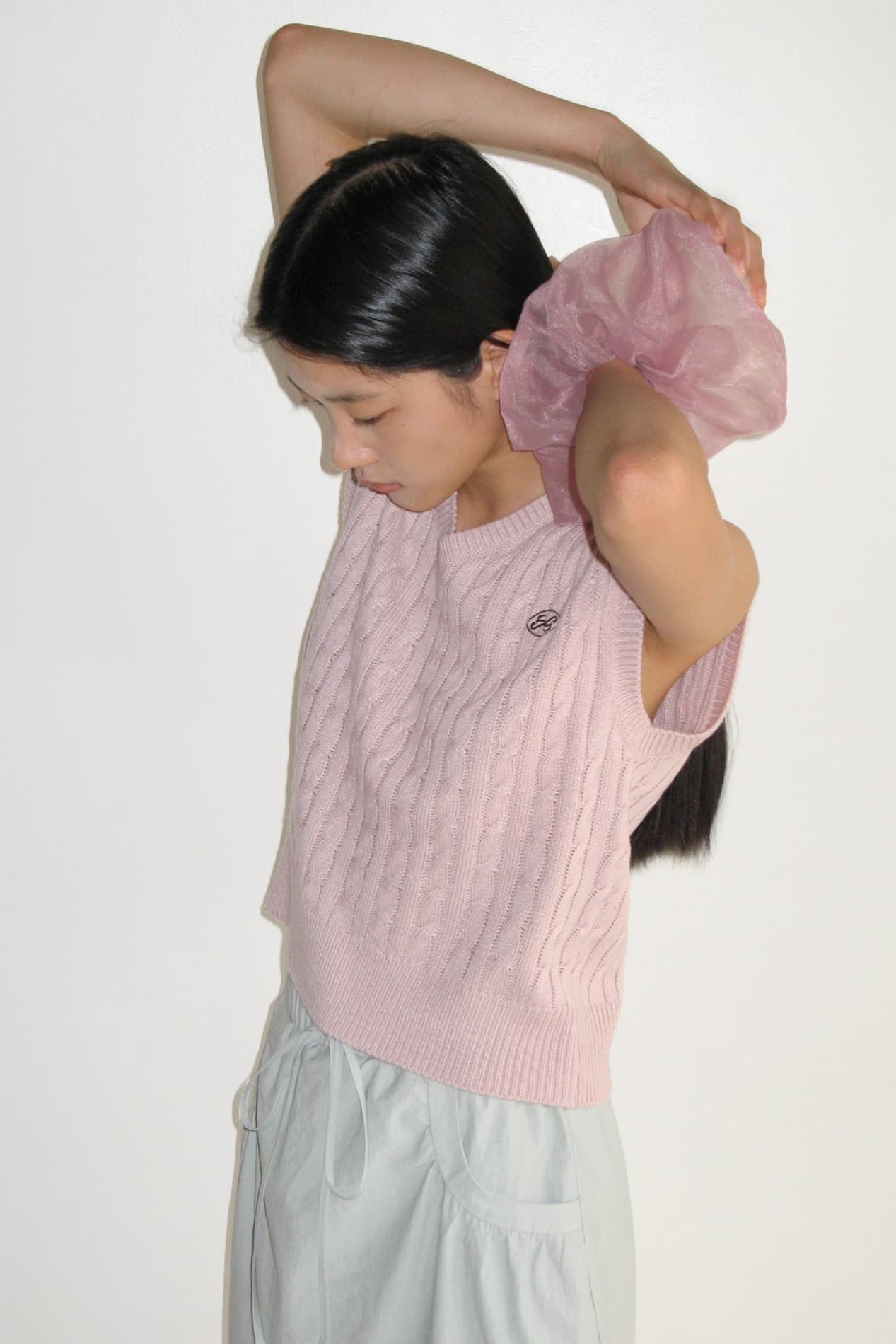 Fisher Slit Cable Knit Vest (Baby Pink)