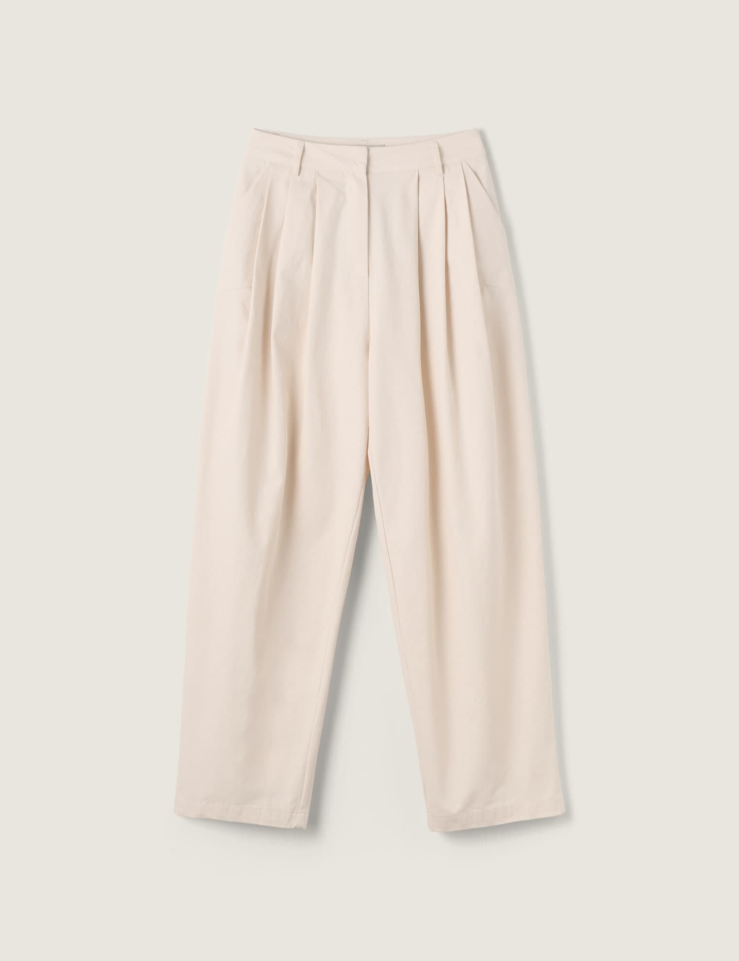 Maho Tuck Pants (Ecru)