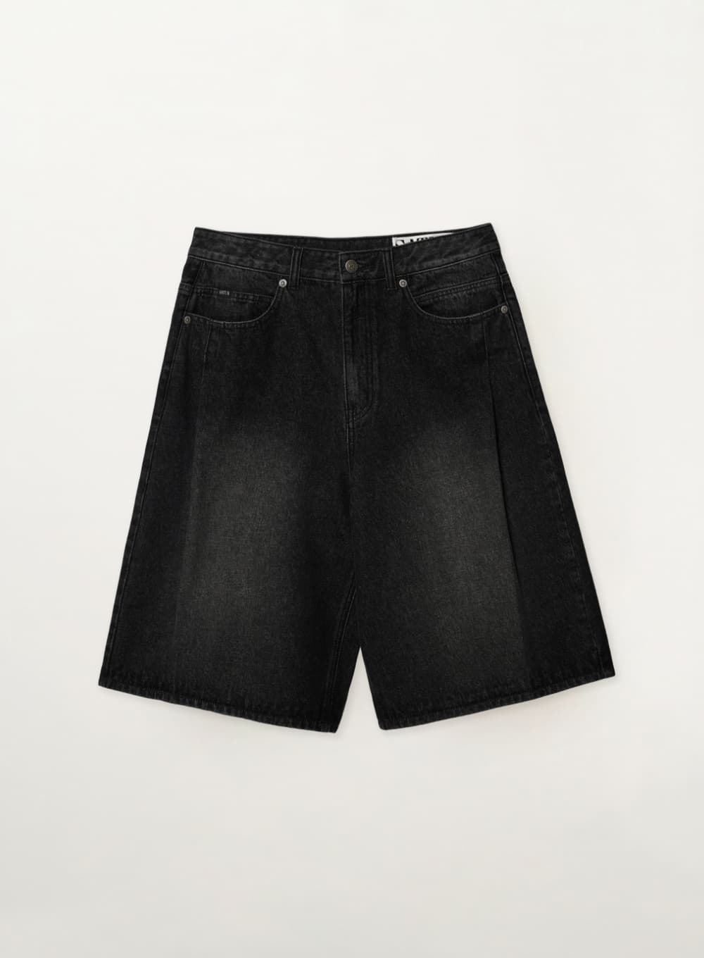 Pleats Bermuda Washed Denim Shorts - Black