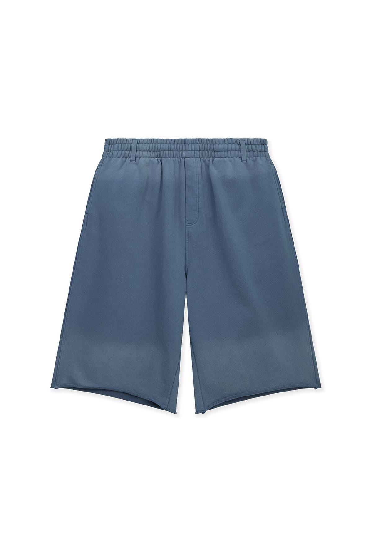 VINTAGE WASHED BACK LOGO BERMUDA SWEATPANTS IN SMOKE BLUE