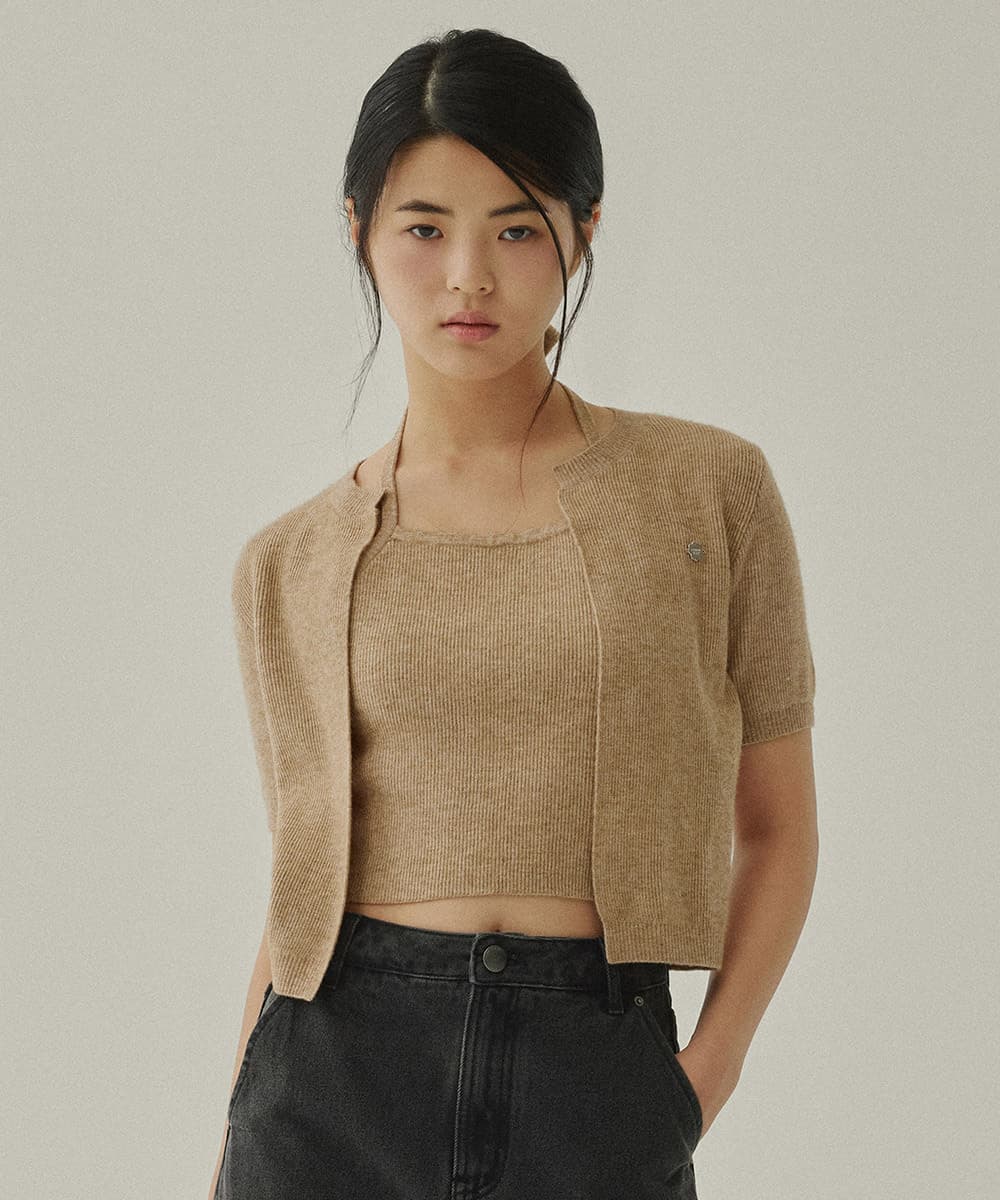 우먼 홀터넥 크롭 하프 니트 Beige
