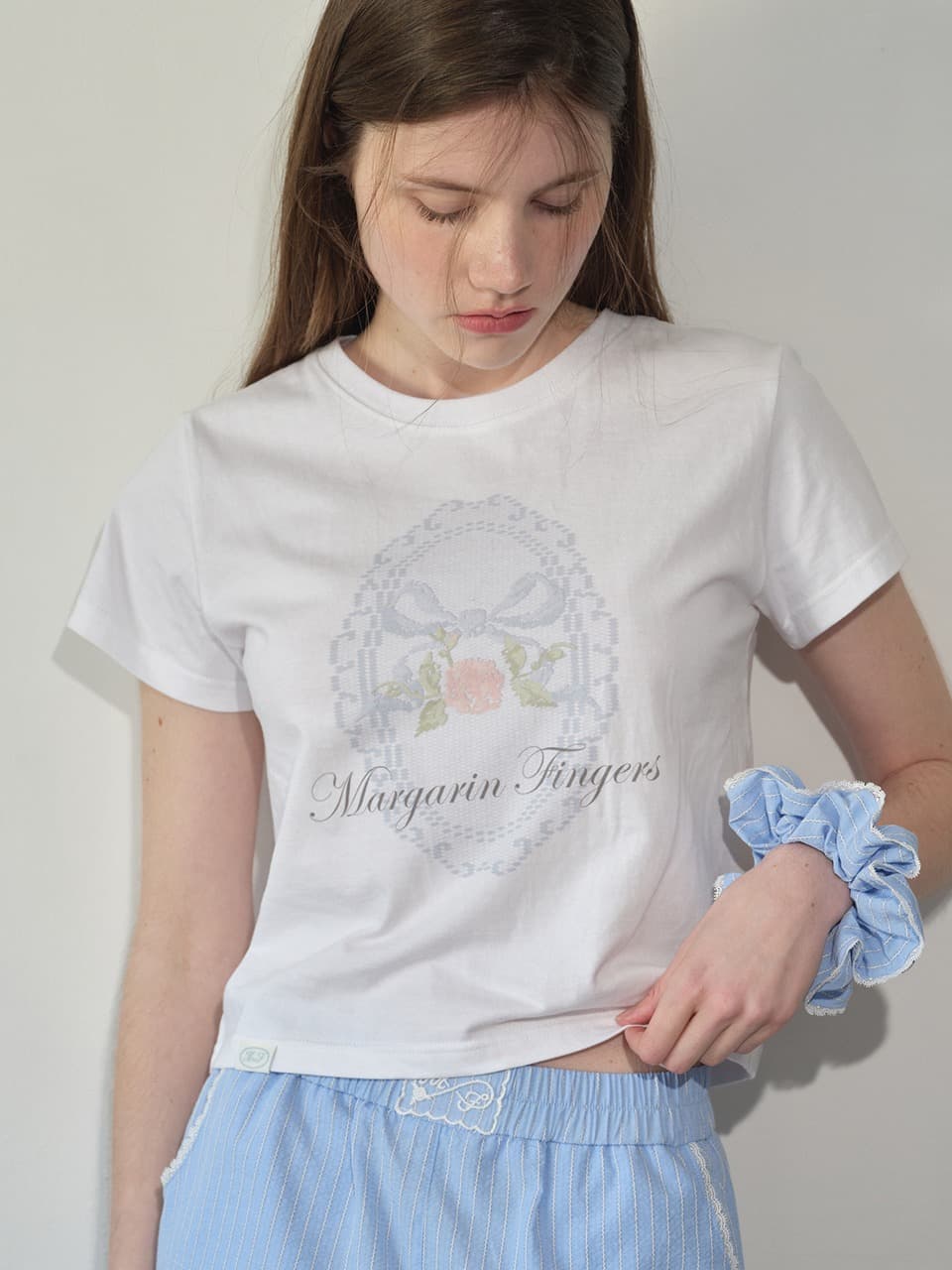 STRIPED LACE SCRUNCH (LIGHT BLUE)