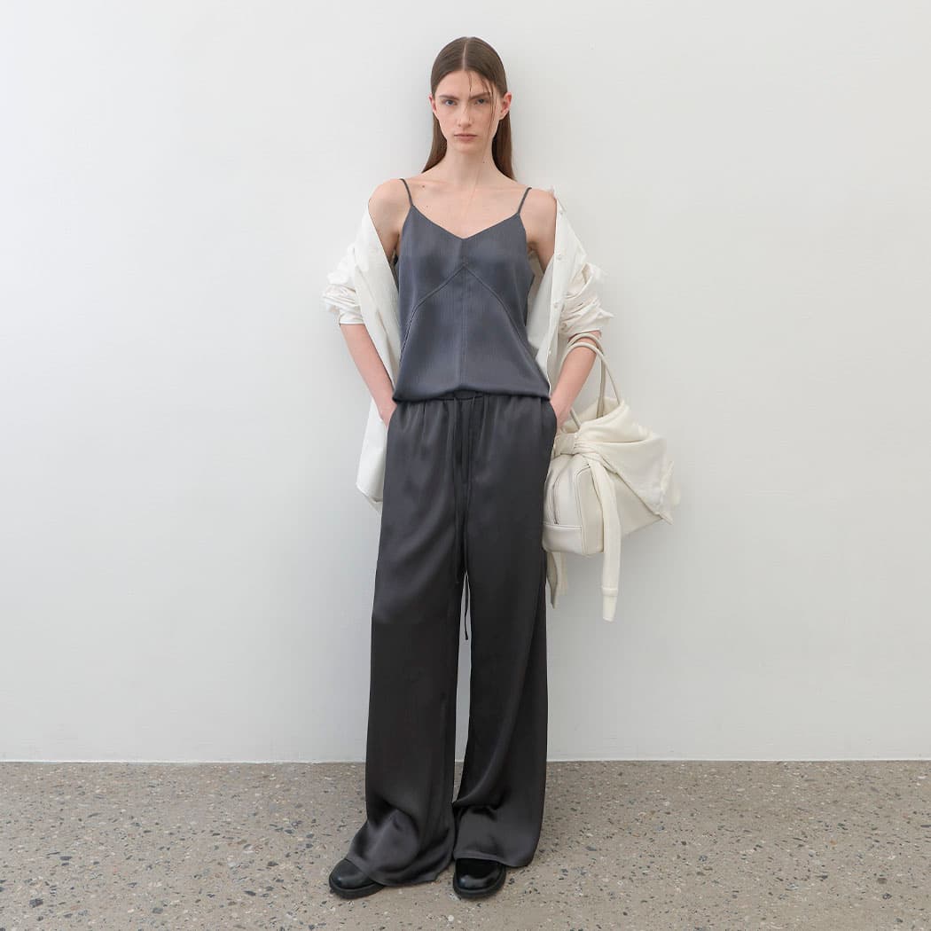 (PT-5621)SATIN CREASE STRING SET-UP PANTS