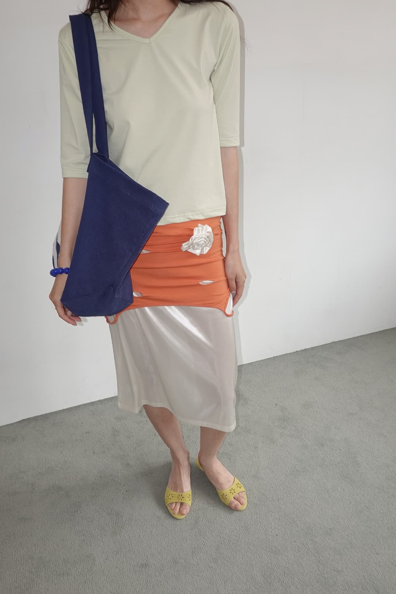 SATIN MIDI BANDING SKIRT_CREAM