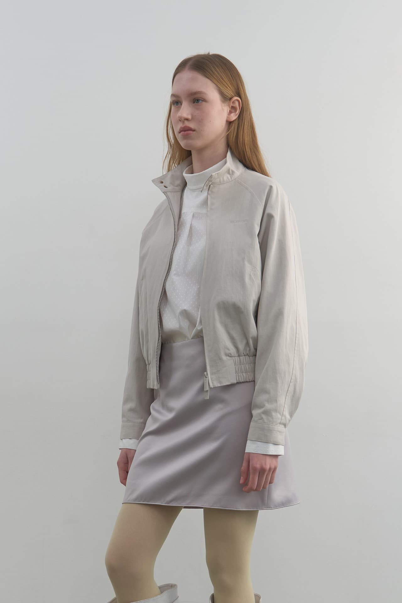 COTTON PLEATS BOMBER JACKET_SOFT GREIGE