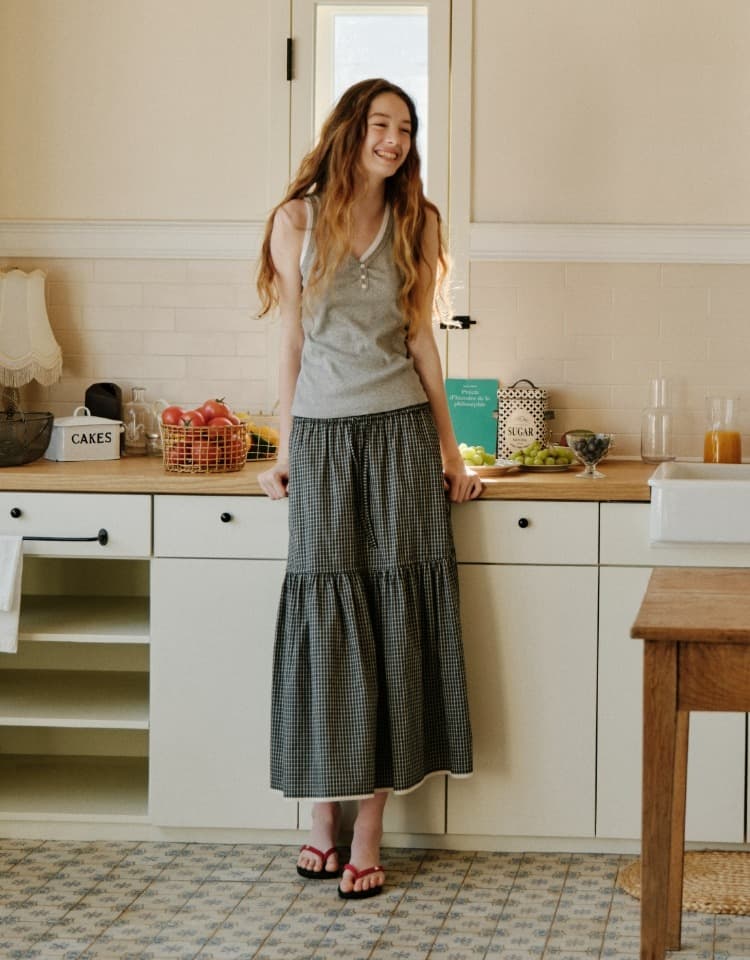 check tiered long skirt - navy