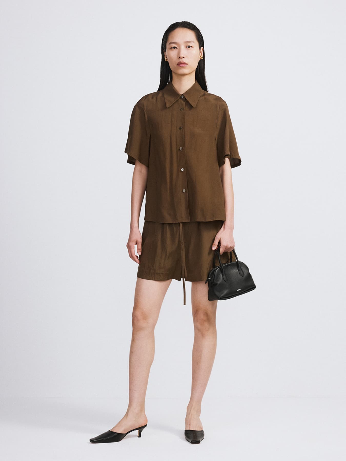 WRINKLED FLUID BLOUSE (KHAKI BROWN)