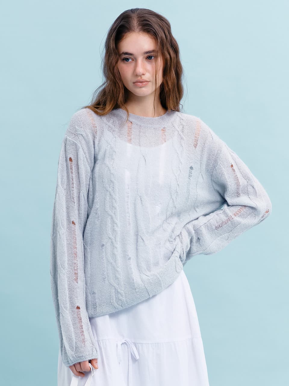 CABLE DAMAGE PULLOVER (LIGHT BLUE)