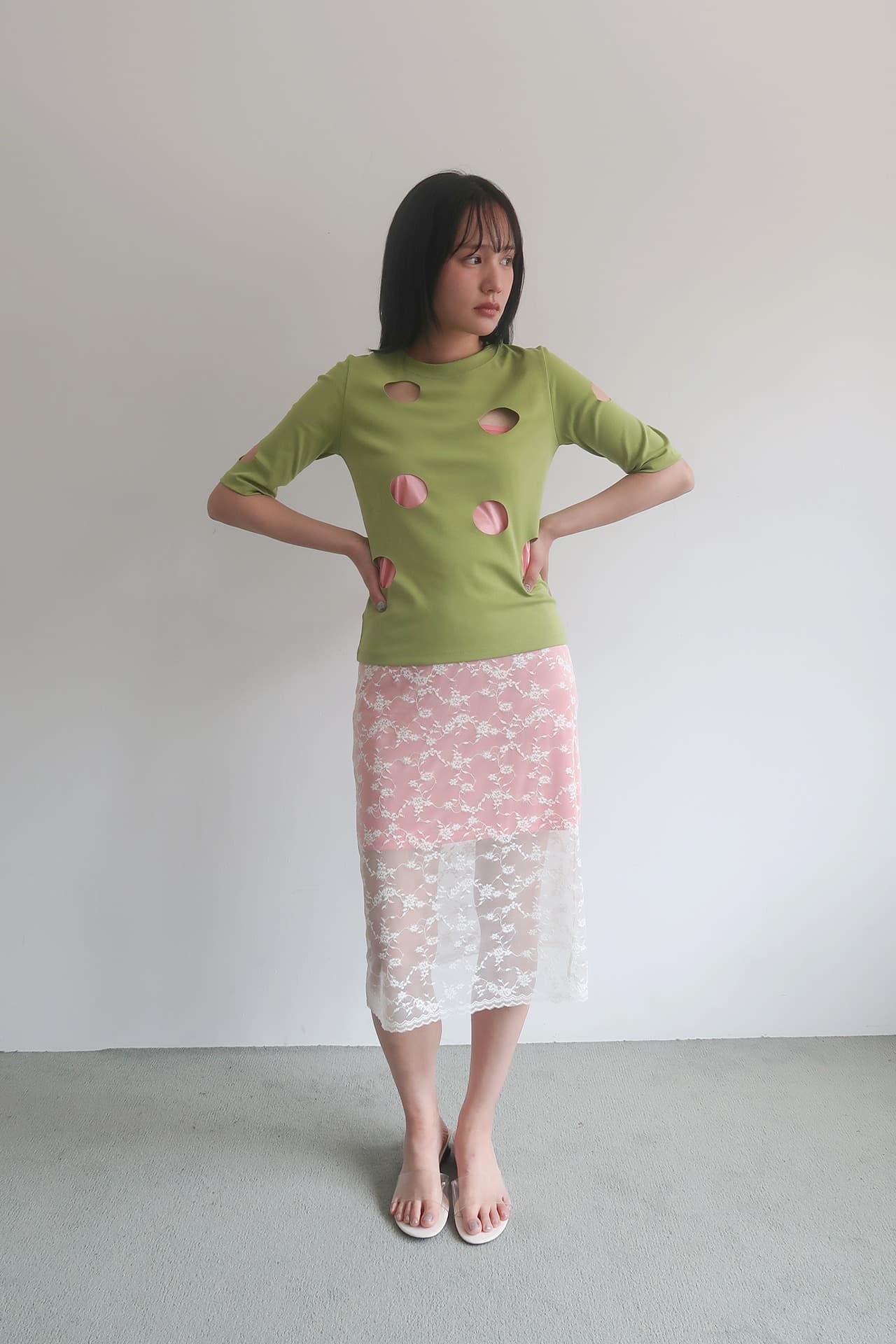 HOLE DETAIL T-SHIRT_OLIVE