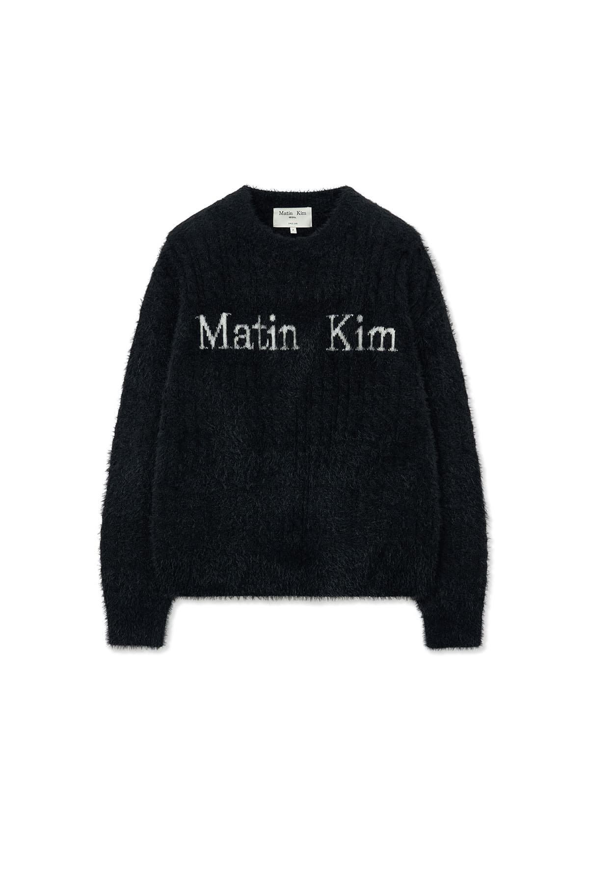 HAIRY CABLE KNIT PULLOVER IN BLACK