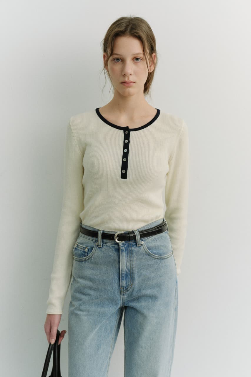 BUTTONED ROUND-NECK KNIT TOP CREAM_UDSW6A205CR