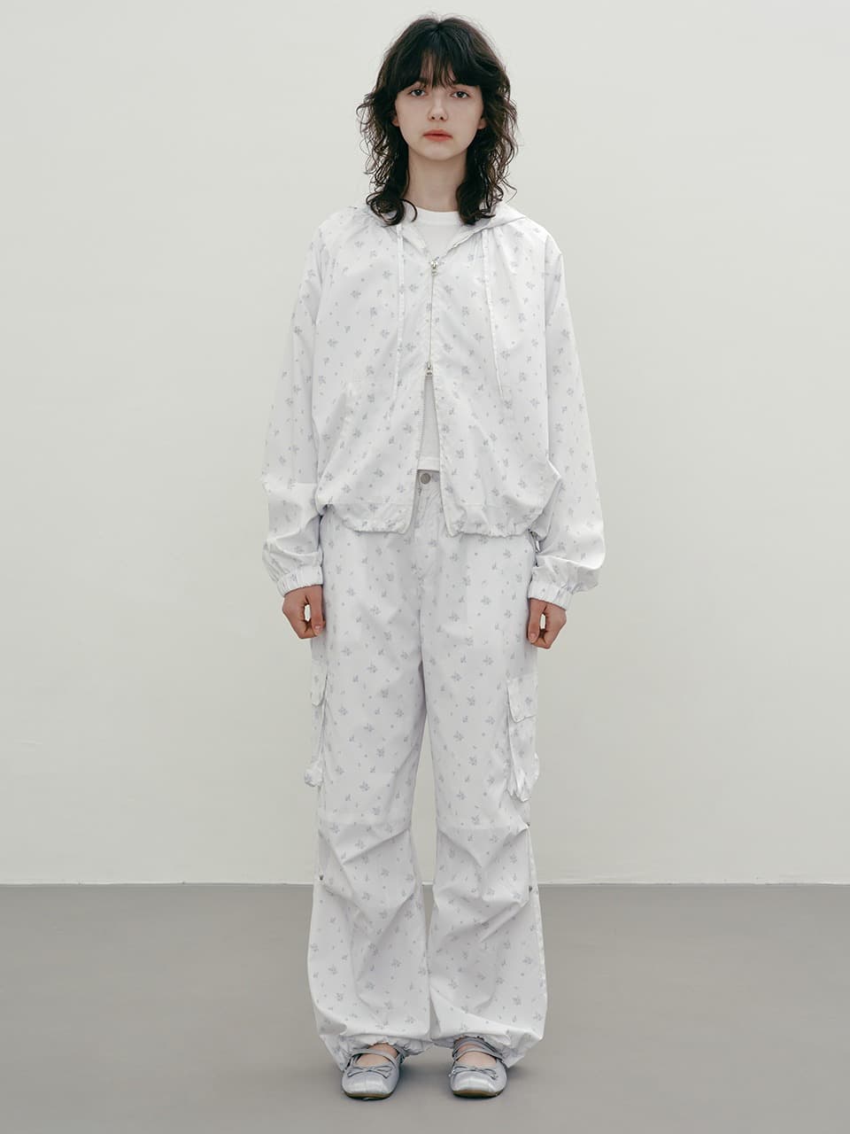 FLORAL CARGO PANTS (WHITE)