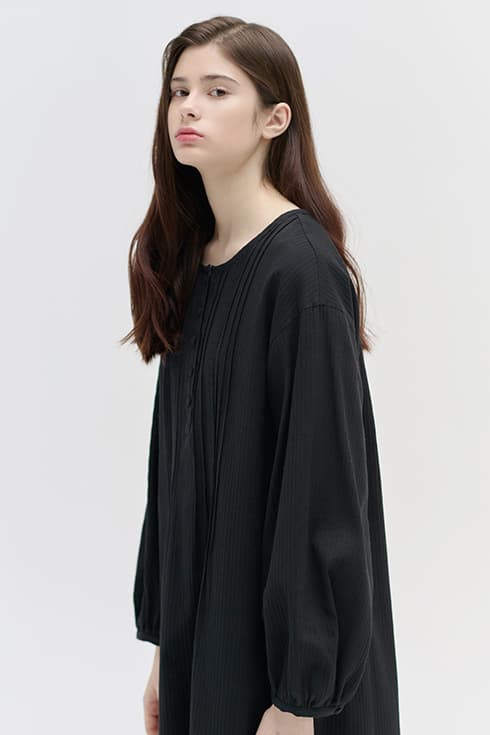 25SN pin-tuck tunic ops [BK]