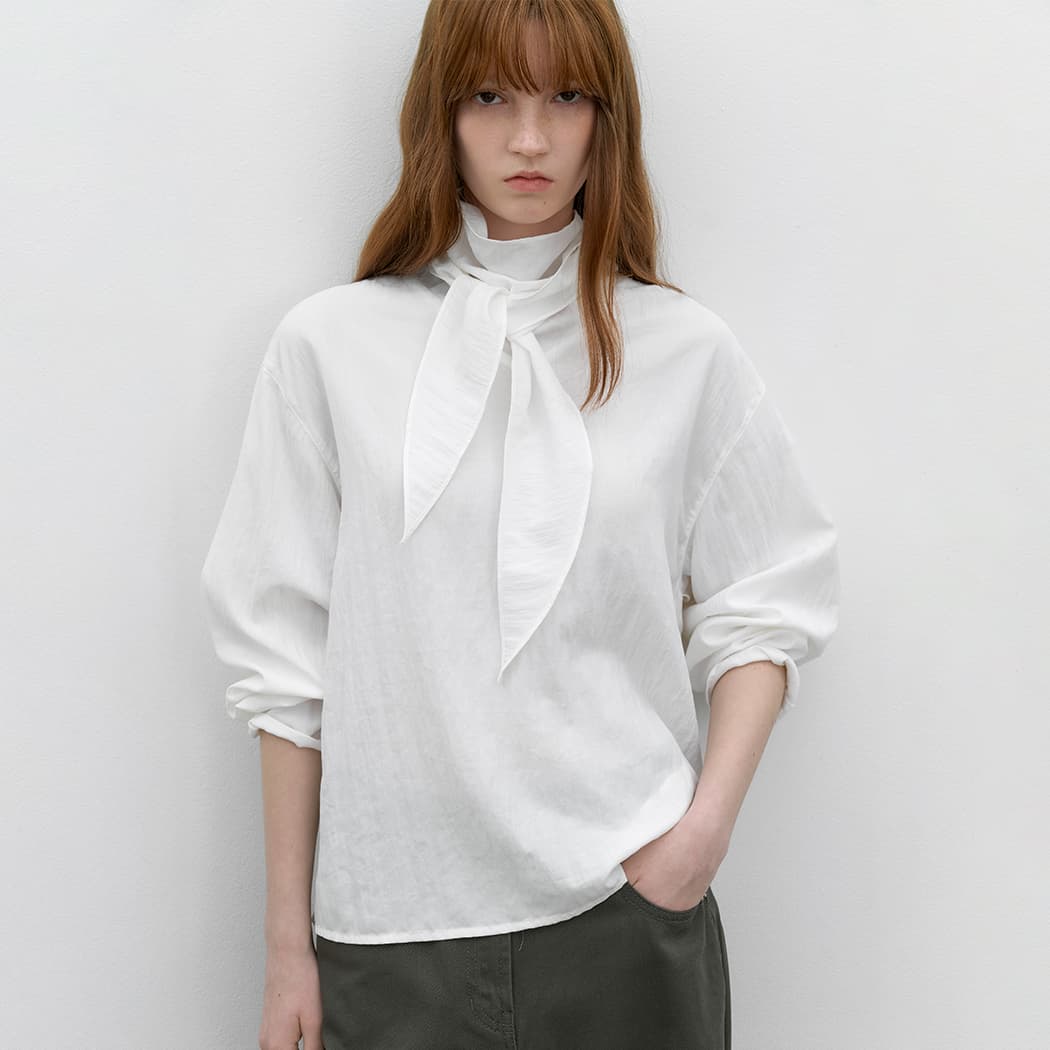 (BL-4386)MOCK NECK TIE BLOUSE