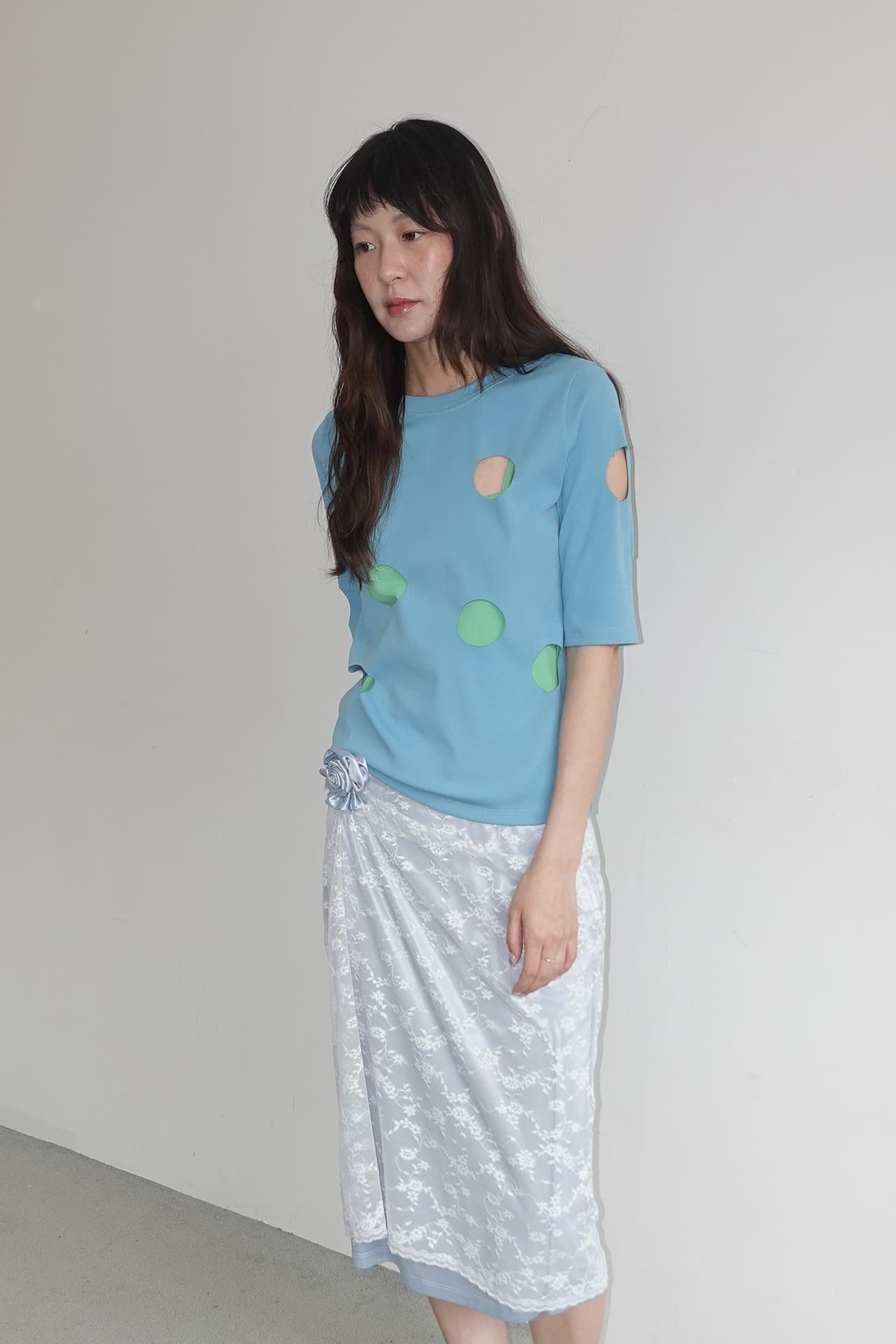 HOLE DETAIL T-SHIRT_AQUA