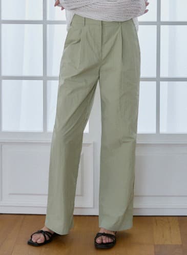 원턱 나일론 슬랙스 [PALE GREEN]