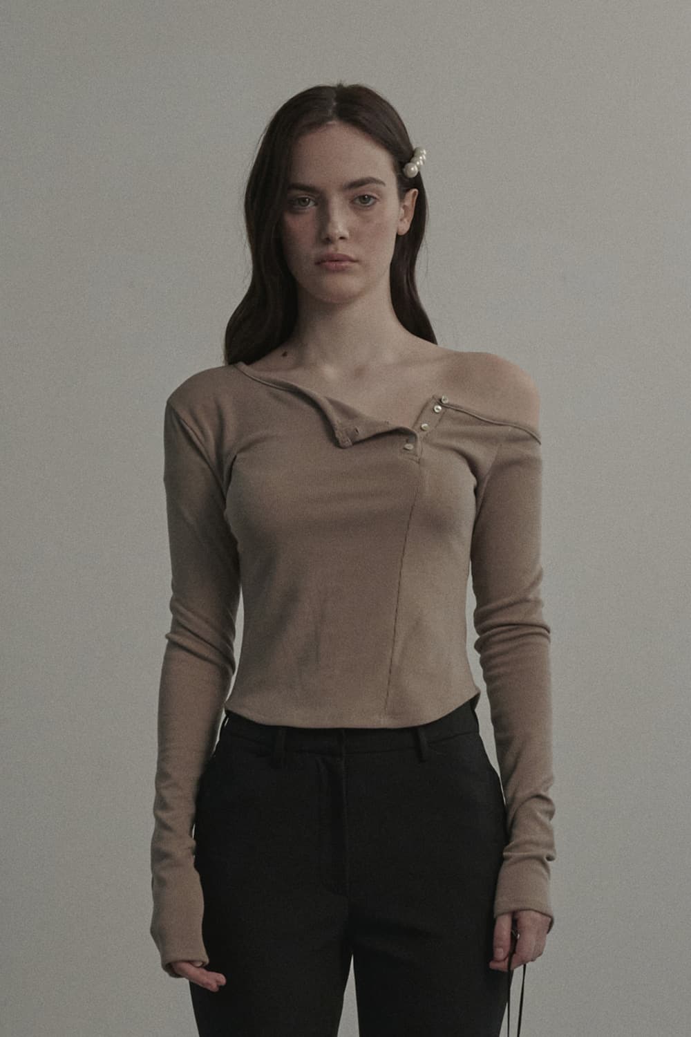 Wave Off Shoulder T-Shirt - Brown