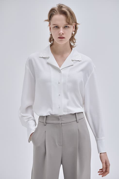 23SN embroidery blouse [2colors]