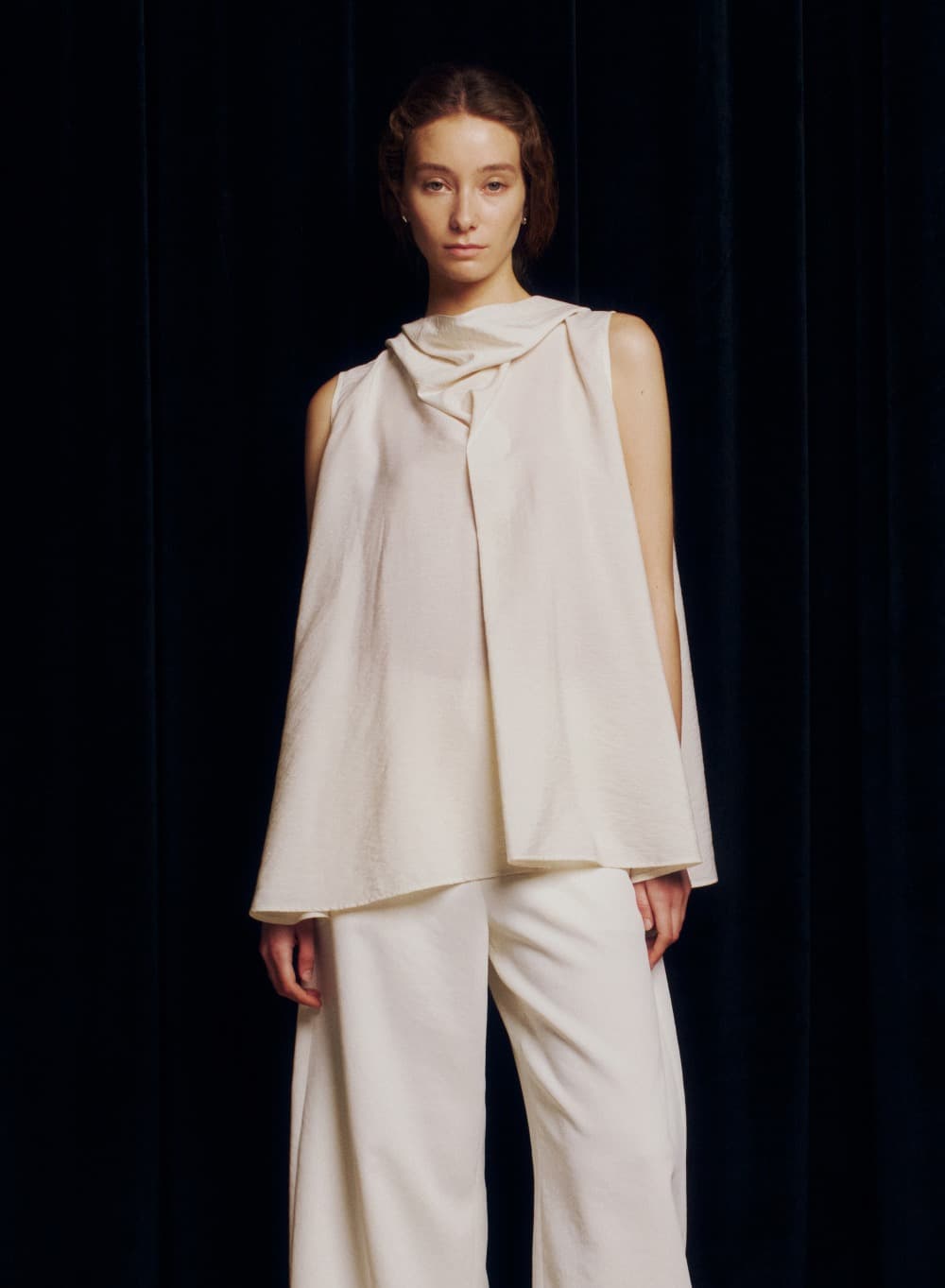 Laura Sleeveless Bone