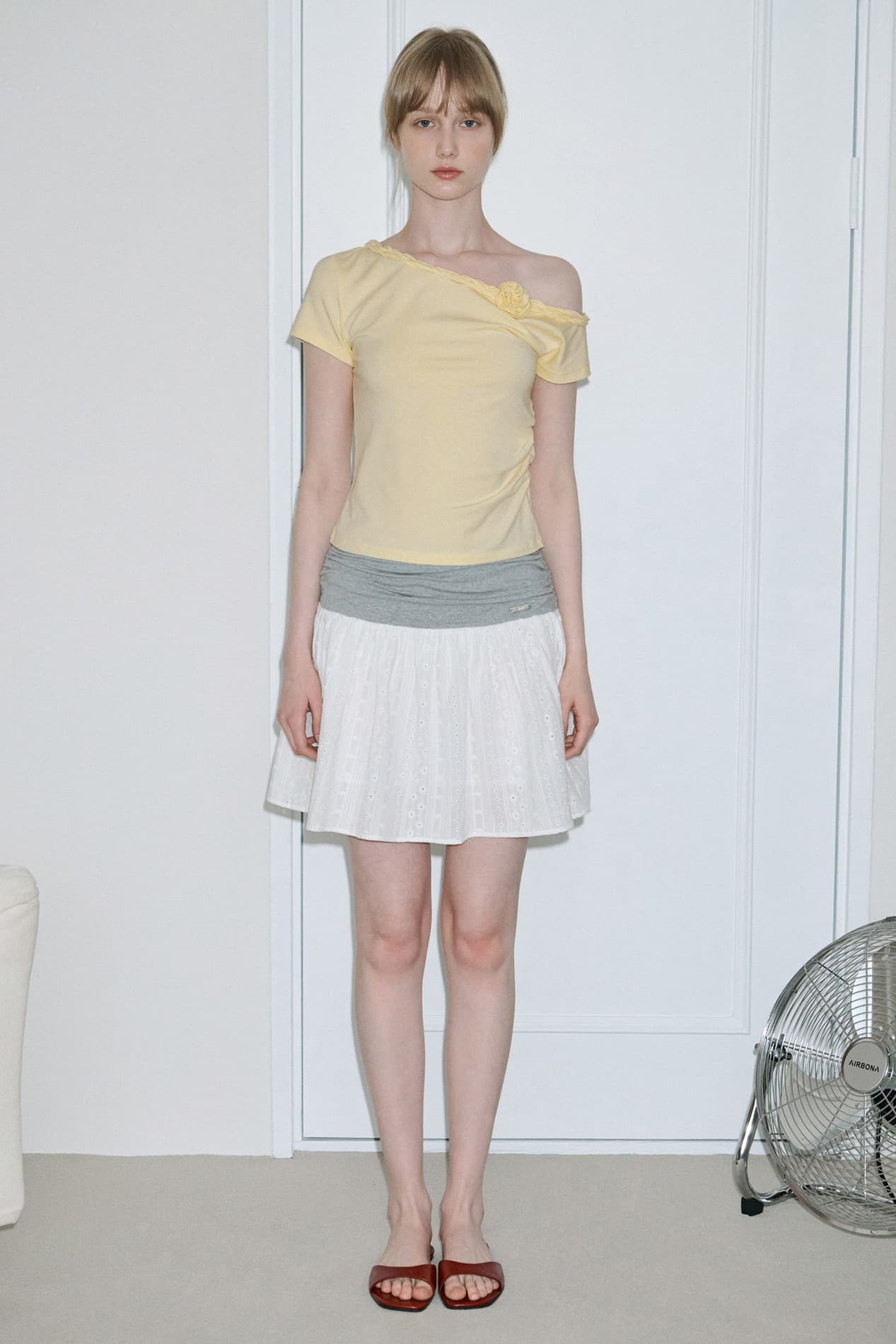 Eyelet Mix Flare Skirt (White)