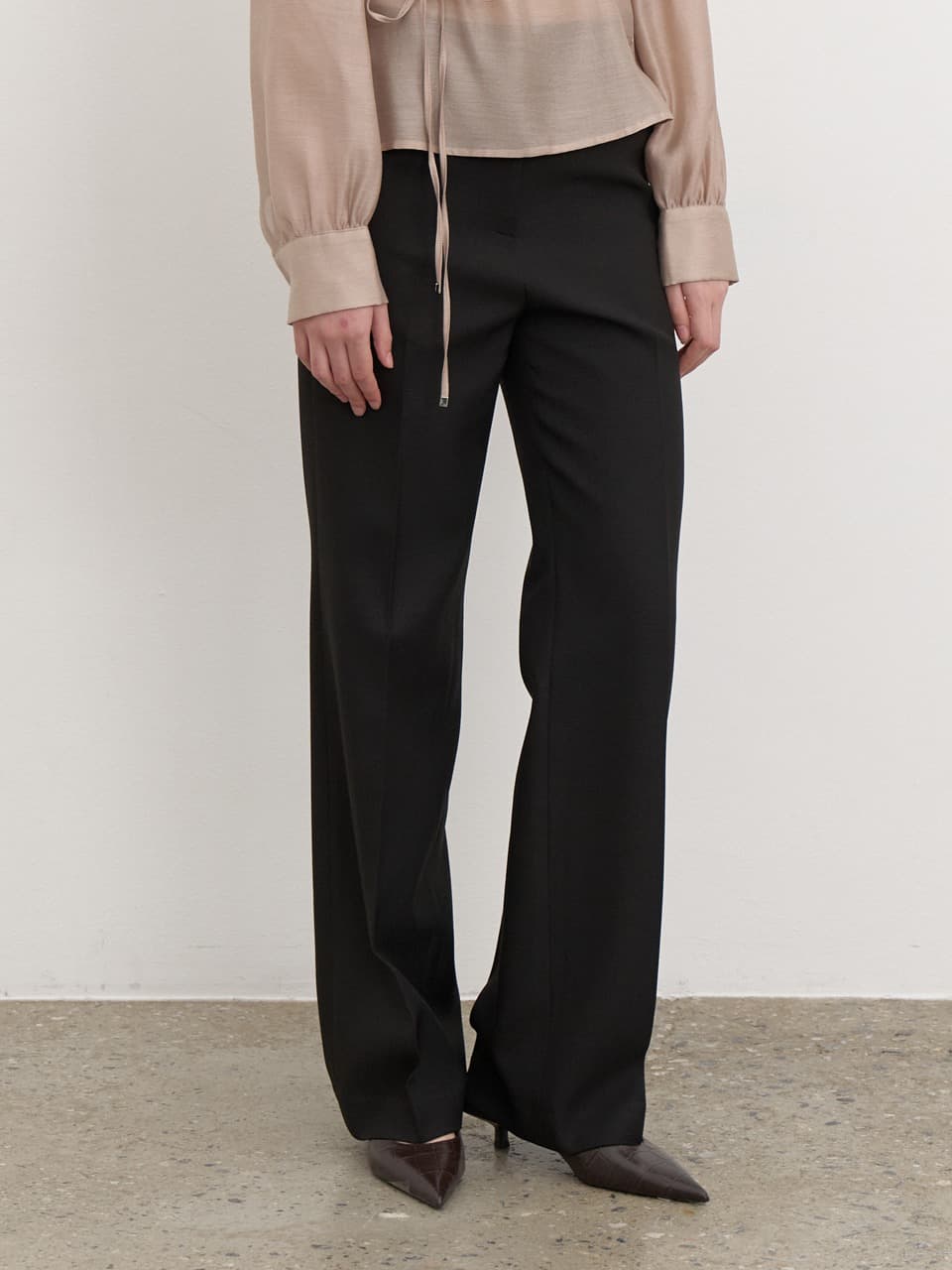 Signature Straight Slacks / Black