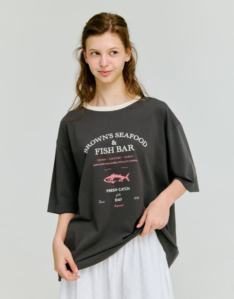 fish bar graphic overfit t-shirt - charcoal